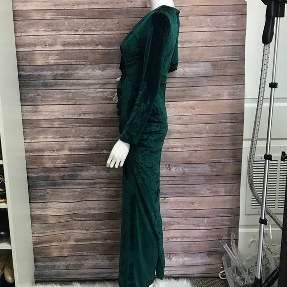 LAST ONE -NO RESTOCK Green Velvet Prom Dress - Picture 6 of 6